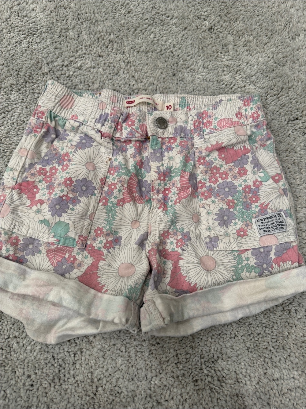 Levi's Floral Shorts in Pink, Purple, Mint, White